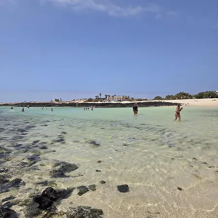 Lagos Loft Frente A La Playa Y Patio Privado Апартаменты *