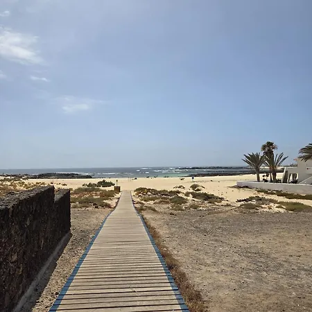 Апартаменты Lagos Loft Frente A La Playa Y Patio Privado *
