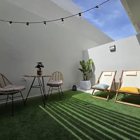 Lagos Loft Frente A La Playa Y Patio Privado *