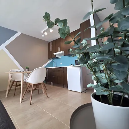 Апартаменты Lagos Loft Frente A La Playa Y Patio Privado *