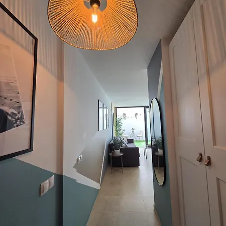 Апартаменты Lagos Loft Frente A La Playa Y Patio Privado *