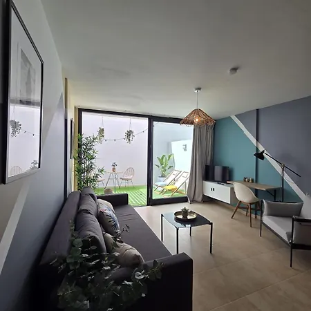 Lagos Loft Frente A La Playa Y Patio Privado 아파트