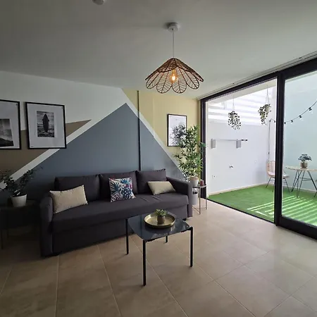아파트 Lagos Loft Frente A La Playa Y Patio Privado *
