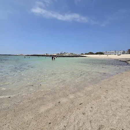 Lagos Loft Frente A La Playa Y Patio Privado Апартаменты El Cotillo (Fuerteventura)